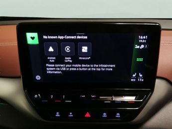 Volkswagen ID.4 Pure 52kWh Life (148 ps) - ACTIVE LANE ASSIST - LED - REVERSE CA