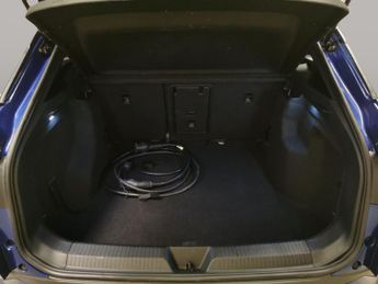 Volkswagen ID.4 Pure 52kWh Life (148 ps) - ACTIVE LANE ASSIST - LED - REVERSE CA