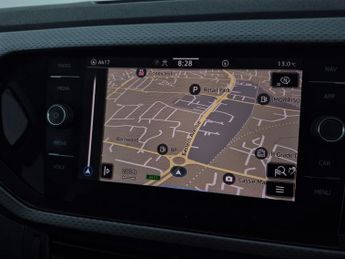 Volkswagen T-cross 1.0 TSI Active DSG (110 ps) - NAV - BLIND SPOT ASSIST - WIFI