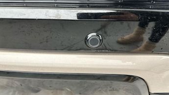 Land Rover Discovery Sport 1.5 P300e 12.2kWh R-Dynamic SE Plug-in 4WD (309 ps) - BLIND SPOT