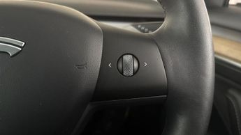 Tesla Model 3 Standard Range Plus RWD (241 bhp) - LED - HEATED SEATS - NAV