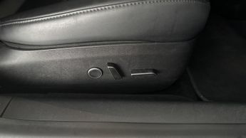 Tesla Model 3 Standard Range Plus RWD (241 bhp) - LED - HEATED SEATS - NAV