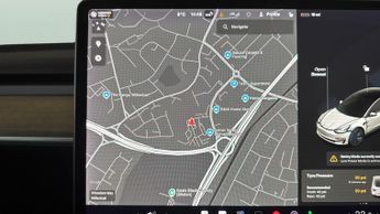 Tesla Model 3 Standard Range Plus RWD (241 bhp) - LED - HEATED SEATS - NAV