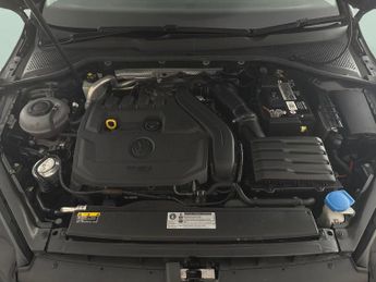 Volkswagen Golf 1.5 TSI EVO Match DSG (130 ps) - LIGHT AND SIGHT PACK - DAB - BL