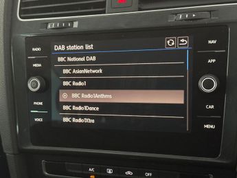 Volkswagen Golf 1.5 TSI EVO Match DSG (130 ps) - LIGHT AND SIGHT PACK - DAB - BL