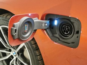 BMW 3 Series 2.0 330e 12kWh Sport Pro Plug-in (292 ps) - ACOUSTIC GLAZING