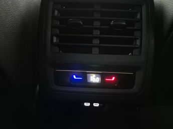 Volkswagen Golf 2.0 TSI GTI Clubsport DSG (300 ps) - KEYLESS ENTRY - LED - HEATE