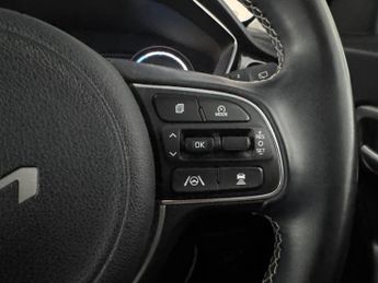 Kia Niro 64kWh 2 (201 bhp) - CRUISE - PADDLE SHIFT - 17IN ALLOYS