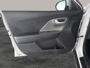 Kia Niro 64kWh 2 (201 bhp) - CRUISE - PADDLE SHIFT - 17IN ALLOYS