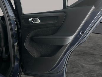 Volvo XC40 1.5 T3 Inscription (163 ps) - REVERSE CAM - LEATHER - LANE DEPAR
