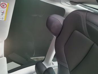 Tesla Model 3 Saloon RWD (241 bhp) - PARK ASSIST - LED - REVERSE CAM