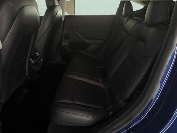 Tesla Model Y (Dual Motor) Long Range 4WDE (384 bhp) - HEATED STEERING - WIFI