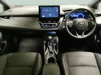 Toyota Corolla 1.8 VVT-h Design Touring Sports CVT (140 ps) - REVERSE CAM - NAV