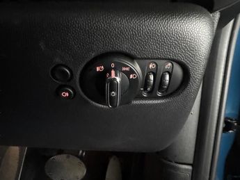 Mini Electric Hatch Cooper SE 32.6kWh Level 3 (184 ps) - REVERSE CAM - HEATED SEATS