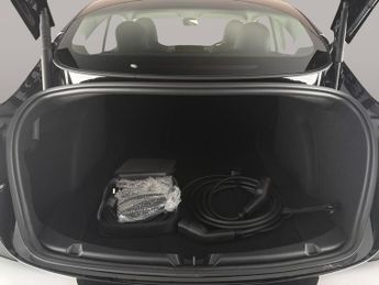 Tesla Model 3 Saloon RWD (241 bhp) - PARK ASSIST - LED - REVERSE CAM