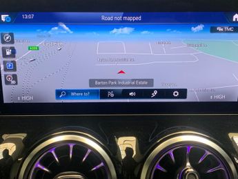 Mercedes-Benz EQA EQA 300 66.5kWh AMG Line 4MATIC (228 ps) - ADAPTIVE LIGHTS - HEA