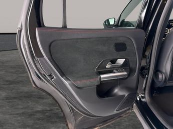 Mercedes-Benz EQA EQA 250+ 70.5kWh AMG Line (Premium) (190 ps) - SELF PARK - REVER