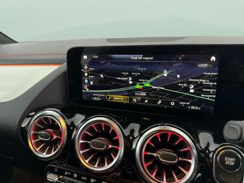 Mercedes-Benz EQA EQA 250+ 70.5kWh AMG Line (Premium) (190 ps) - SELF PARK - REVER