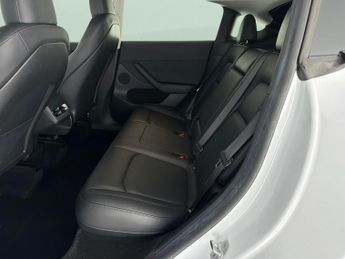 Tesla Model Y (Dual Motor) Long Range 4WDE (384 bhp) - KEYLESS ENTRY - 360 CAM