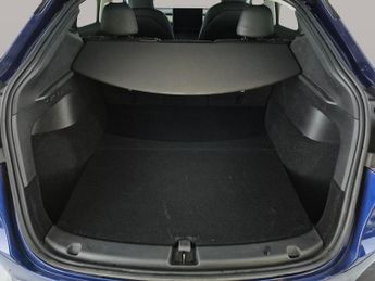 Tesla Model Y (Dual Motor) Long Range 4WDE (384 bhp) - LED - REVERSE CAM - NAV
