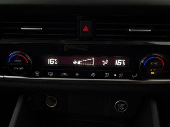Nissan Qashqai 1.3 DIG-T MHEV Acenta Premium XTRON (158 ps) - REVERSE CAM