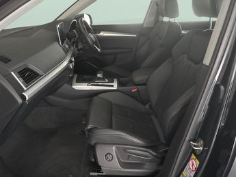 Audi Q5 2.0 TFSIe 50 Sport Plug-in S Tronic quattro 17.9kWh (299 ps) - L