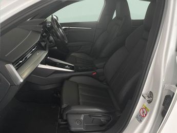 Audi A3 1.5 TFSI 35 S line Sportback S Tronic (150 ps)[Tech Pack]  - CRU