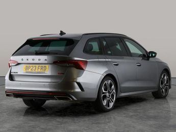 Skoda Octavia 2.0 TSI vRS DSG (245 ps) - PARK ASSIST - LED - SMARTLINK