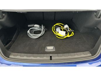 BMW 3 Series 2.0 330e 12kWh M Sport Plug-in (292 ps) - PERFORMANCE CONTROL