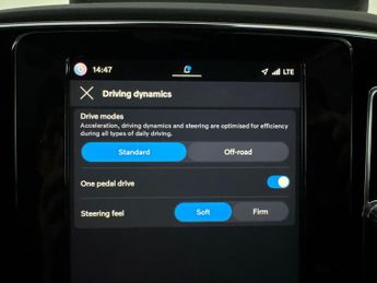 Volvo C40 Recharge 69kWh Core (231 ps) - ADAPT CRUISE - CARPLAY - PARK ASS