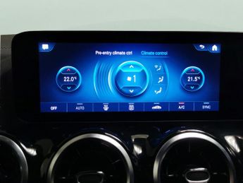 Mercedes-Benz GLA 1.3 GLA250e 15.6kWh Exclusive Edition Plug-in 8G-DCT (218 ps) - 
