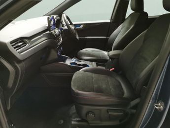 Ford Kuga 2.5 EcoBoost Duratec 14.4kWh ST-Line Plug-in CVT (225 ps) - LANE