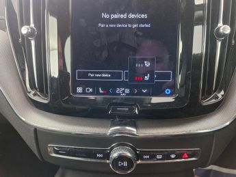 Volvo XC60 2.0 B5 MHEV R-Design Pro (250 ps) - HEATED STEERING - B PILLAR V