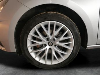 Seat Leon 1.6 TDI SE Dynamic ST DSG (115 ps) - PARK SENSORS - 17IN ALLOYS