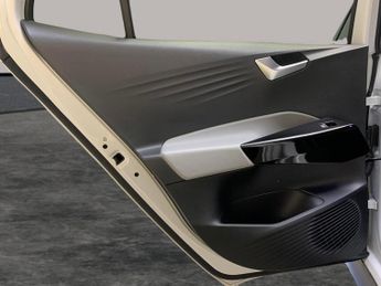 Volkswagen ID.3 Pro Performance 58kWh 1ST Edition (204 ps) - BLUETOOTH - PARK SE
