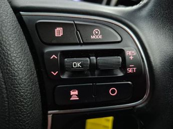 Kia Niro 1.6 GDi 2 DCT (139 bhp) - BLUETOOTH - PADDLE SHIFT - TOWBAR