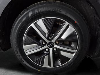 Kia Niro 1.6 GDi 2 DCT (139 bhp) - BLUETOOTH - PADDLE SHIFT - TOWBAR