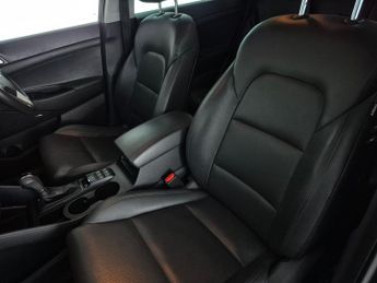 Hyundai Tucson 1.6 CRDi Premium DCT (136 ps) - REVERSE CAM - NAV - LEATHER