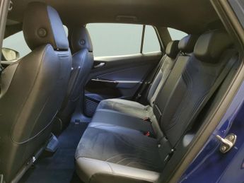 Volkswagen ID.4 Pure 52kWh Life (148 ps) - REVERSE CAM - HEATED SEATS - NAV