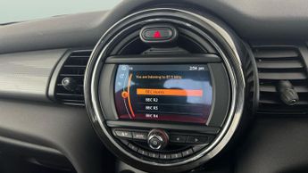 Mini Hatch 1.5 Cooper Classic Steptronic (136 ps) - MULTI-FUNCTION STEERING