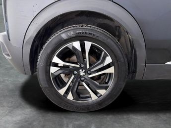 Peugeot E-2008 50kWh Allure Premium + (7kW Charger) (136 ps) - LED - REVERSE CA