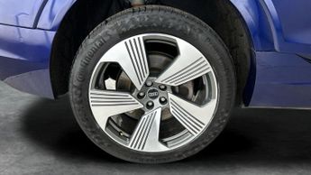 Audi e-tron 50 S line quattro 71.2kWh (313 ps) - BLUETOOTH - AIR SUSPENSION