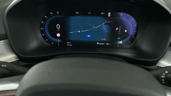 Volvo XC40 2.0 B3 MHEV Core DCT (163 ps) - PARK ASSIST - LED - NAV