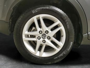 Toyota C-HR 1.8 VVT-h GPF Icon CVT (122 ps) - BLUETOOTH - AIR CON - AUTO HEA