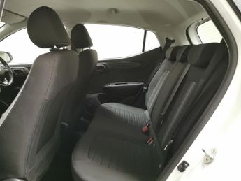 Hyundai i10 1.2 SE Connect (84 ps) - CRUISE - AIR CON - DAB