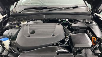 Volvo XC40 2.0 B3 MHEV Core DCT (163 ps) - PARK ASSIST - LED - NAV