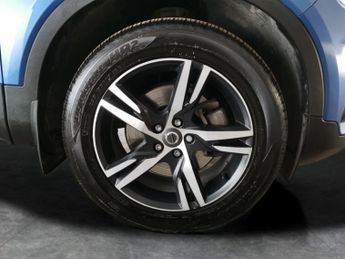 Volvo XC40 2.0 D4 R-Design AWD (190 ps) - LEATHER-NUBUCK - CHARCOAL - ADAPT