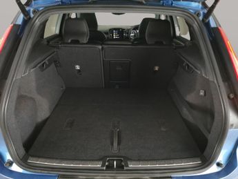 Volvo XC40 2.0 D4 R-Design AWD (190 ps) - LEATHER-NUBUCK - CHARCOAL - ADAPT