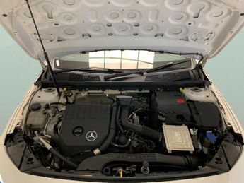Mercedes-Benz A Class 1.3 A200 AMG Line (Executive) 7G-DCT (163 ps) - SELF PARK - REVE