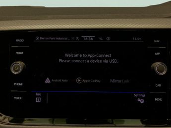 Volkswagen T-cross 1.0 TSI Active DSG (110 ps) - PARK SENSORS - AIR CON - DAB